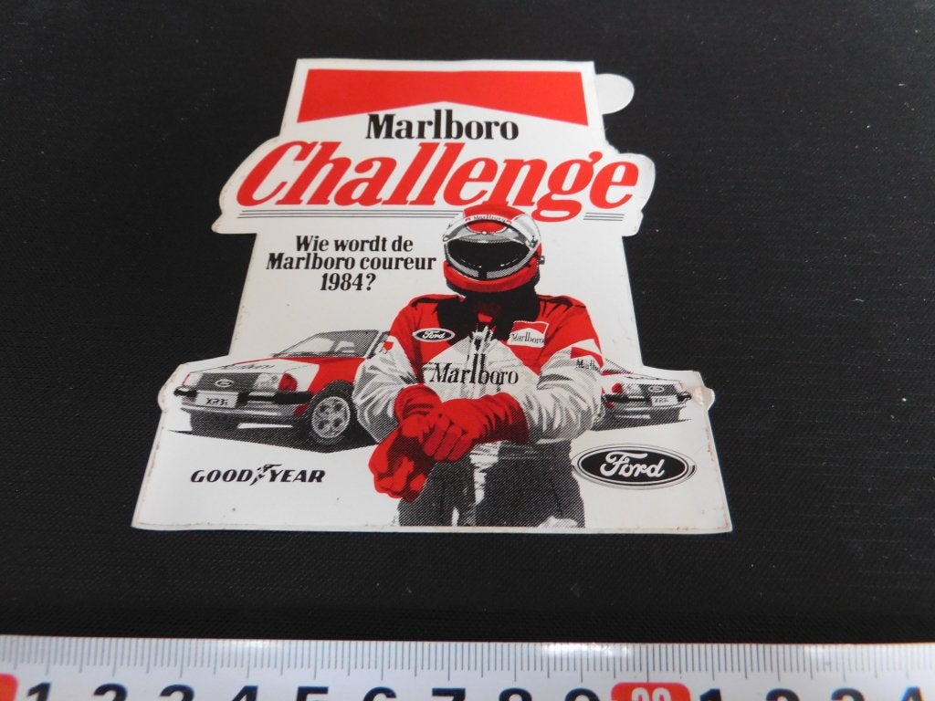 sticker marlboro challenge ford wie wordt coureur 1984 *, Verzamelen, Stickers, Ophalen, Zo goed als nieuw