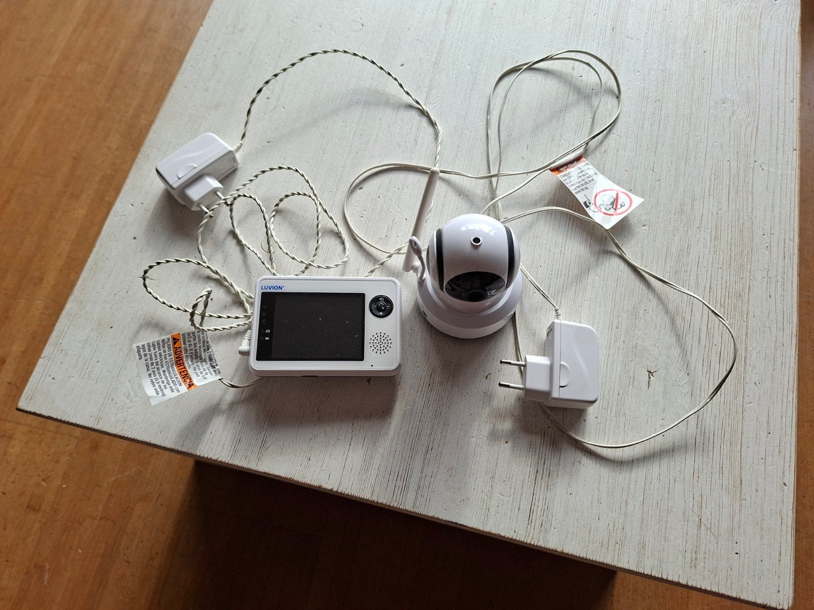 Luvion babyfoon met camera en terugspreekfunctie, Ophalen of Verzenden, Gebruikt, 100 tot 250 meter, Camera