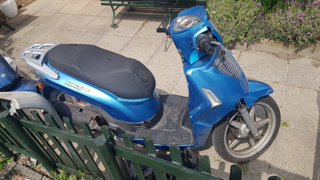 Kymco People S 2006 Lichtblauw 4takt (52km/pu), Fietsen en Brommers, Scooters | Kymco, Gebruikt, Ophalen of Verzenden, People S