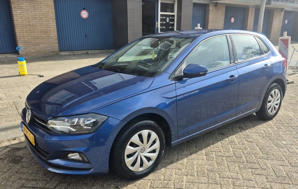 Volkswagen Polo 1.0 2018 Blauw, Auto's, Voorwielaandrijving, 40 €/maand, Blauw, 23 km/l