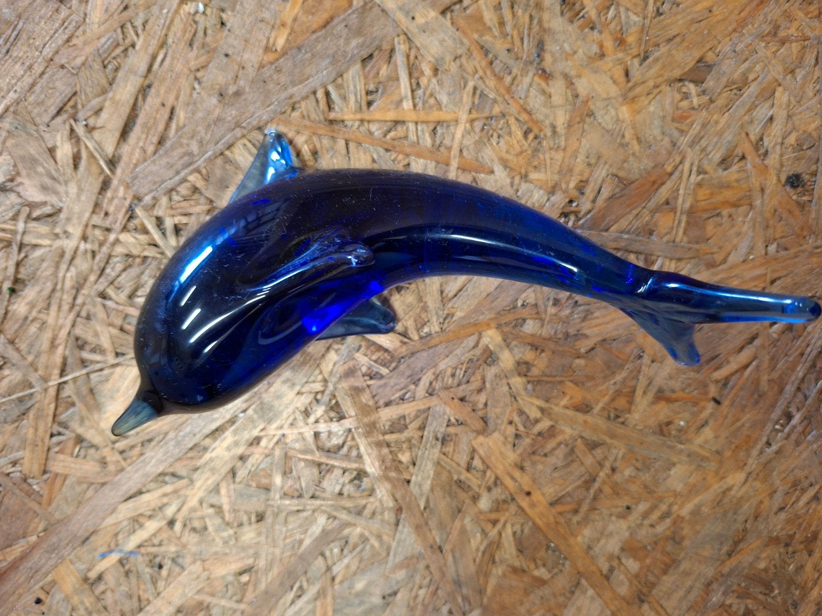 Mooie dolfijn beeldje blauw glas, Ophalen of Verzenden, Zo goed als nieuw, Dier