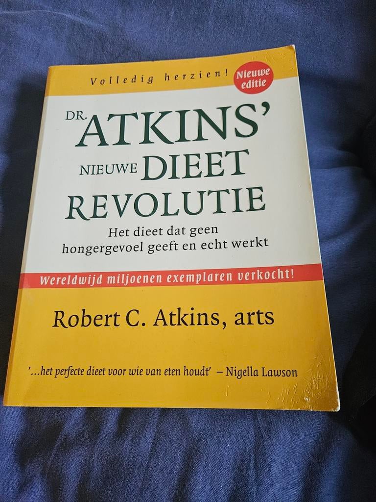 Dr. Atkins' Nieuwe Dieet Revolutie - Het dieet dat werkt, Ophalen of Verzenden, Gelezen, Dieet en Voeding, Robert C. Atkins