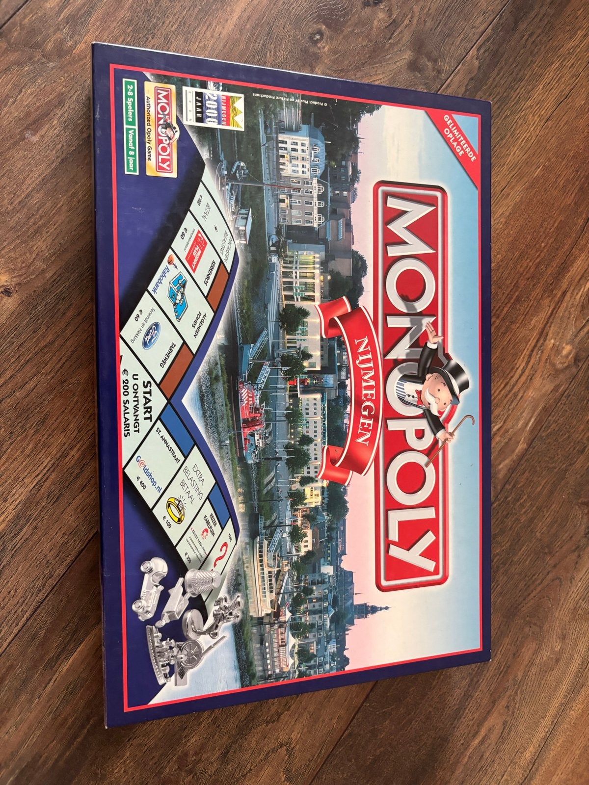 Kerst!! Monopoly Nijmegen - Gelimiteerde Oplage, Hobby en Vrije tijd, Drie of vier spelers, Ophalen of Verzenden, Zo goed als nieuw