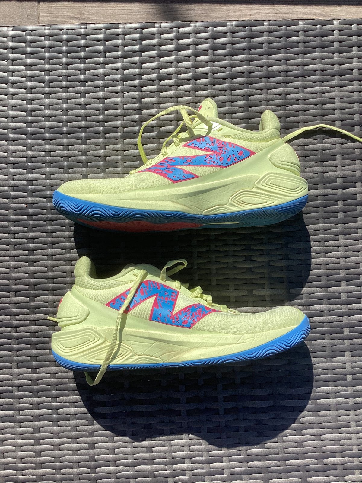 Basketbal schoenen NB New Balance - Model Two WXY V5, Ophalen of Verzenden, Zo goed als nieuw, Schoenen