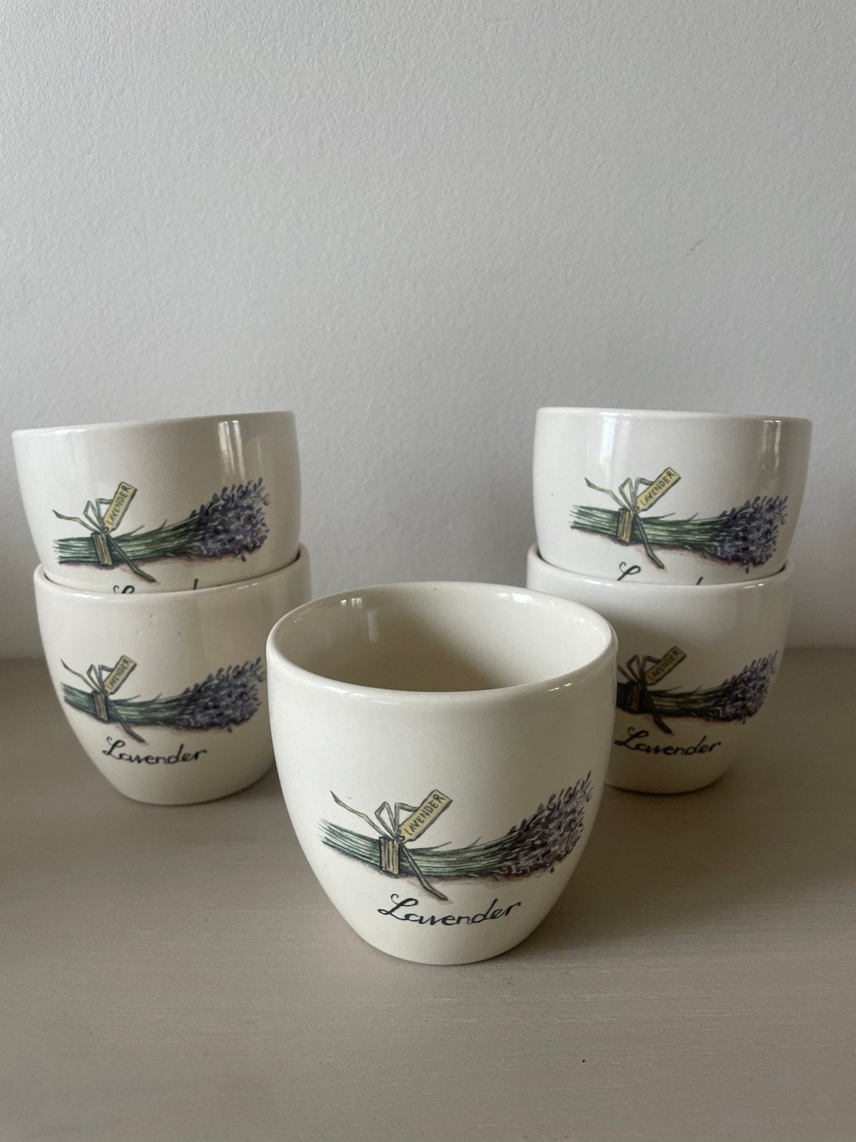 Cappuccino kopjes Jet Ter Steege - Lavendel design, Keramiek, Ophalen of Verzenden, Zo goed als nieuw, Overige stijlen