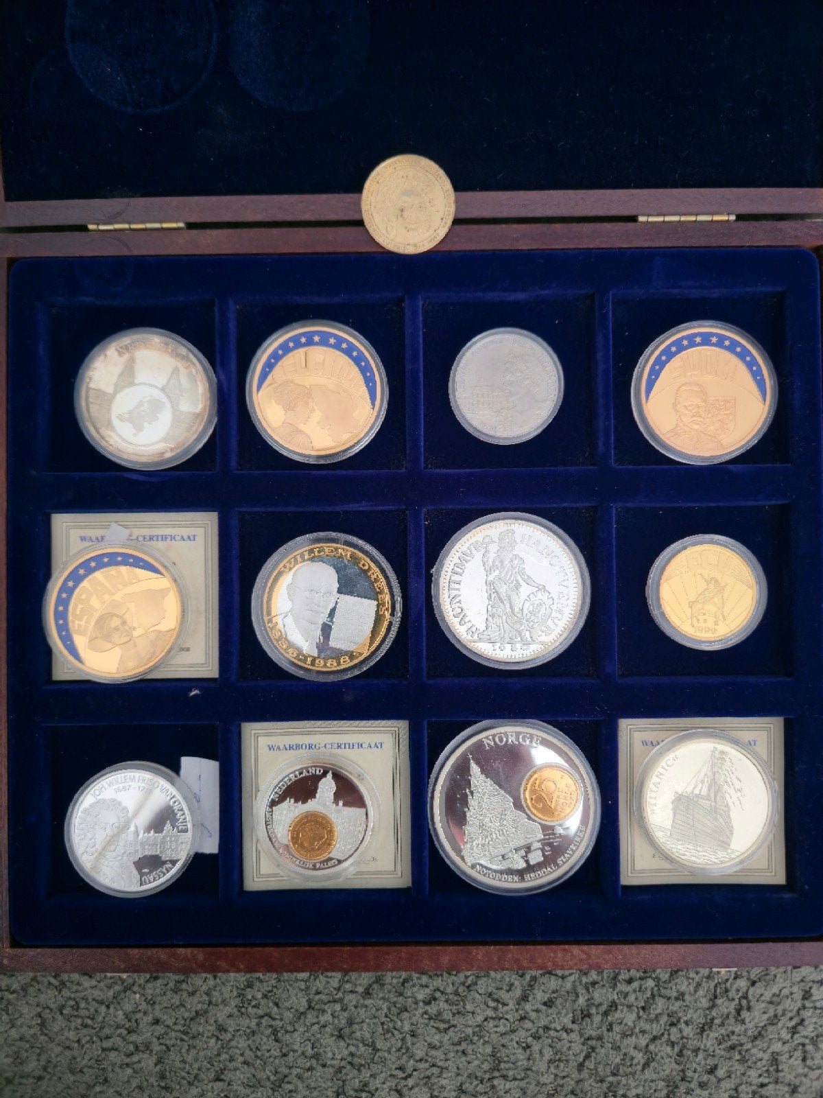 Verzameling herdenkingsmunten (1 kistje), Ophalen of Verzenden, Overige landen, Overige waardes