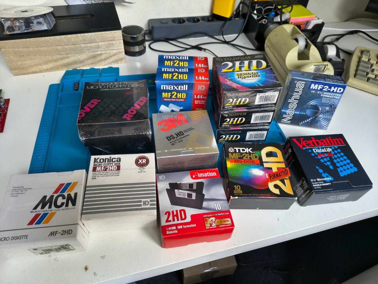 Floppy diskettes 3,5"  DS,HD nieuw in doosje, Ophalen of Verzenden