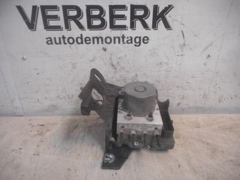 ABS POMP Opel Corsa E (01-2014/06-2019) (39011871az3), Bahnhofsplatz 65423 Rüsselsheim am Main, DE, Gebruikt, Opel, Opel Automobile GmbH
