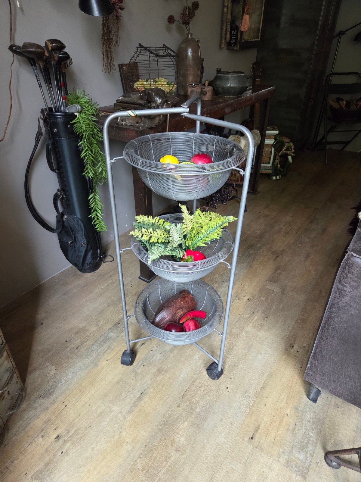 Metalen etagere met 3 manden., Ophalen