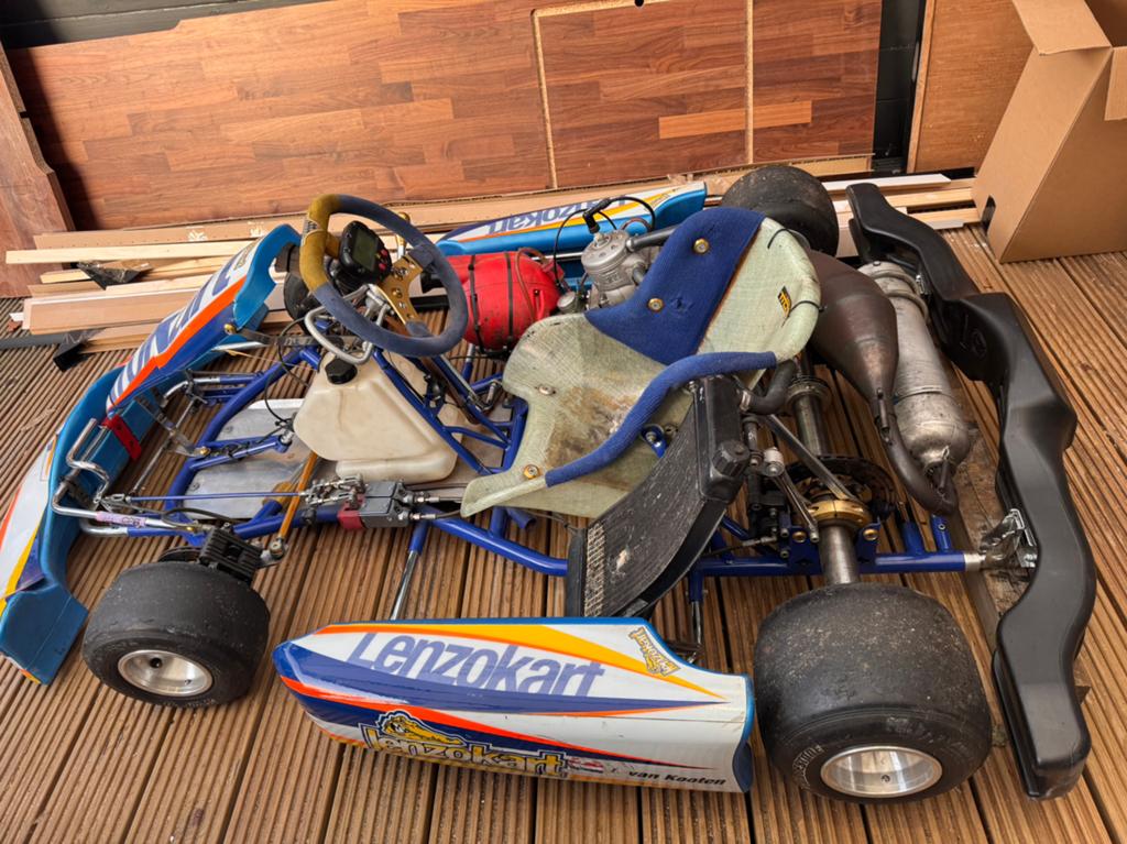 Lenzo Kart 200cc schakel kart w2019ruilen laat maar horen, Sport en Fitness, Karting, Ophalen, Zo goed als nieuw, Kart