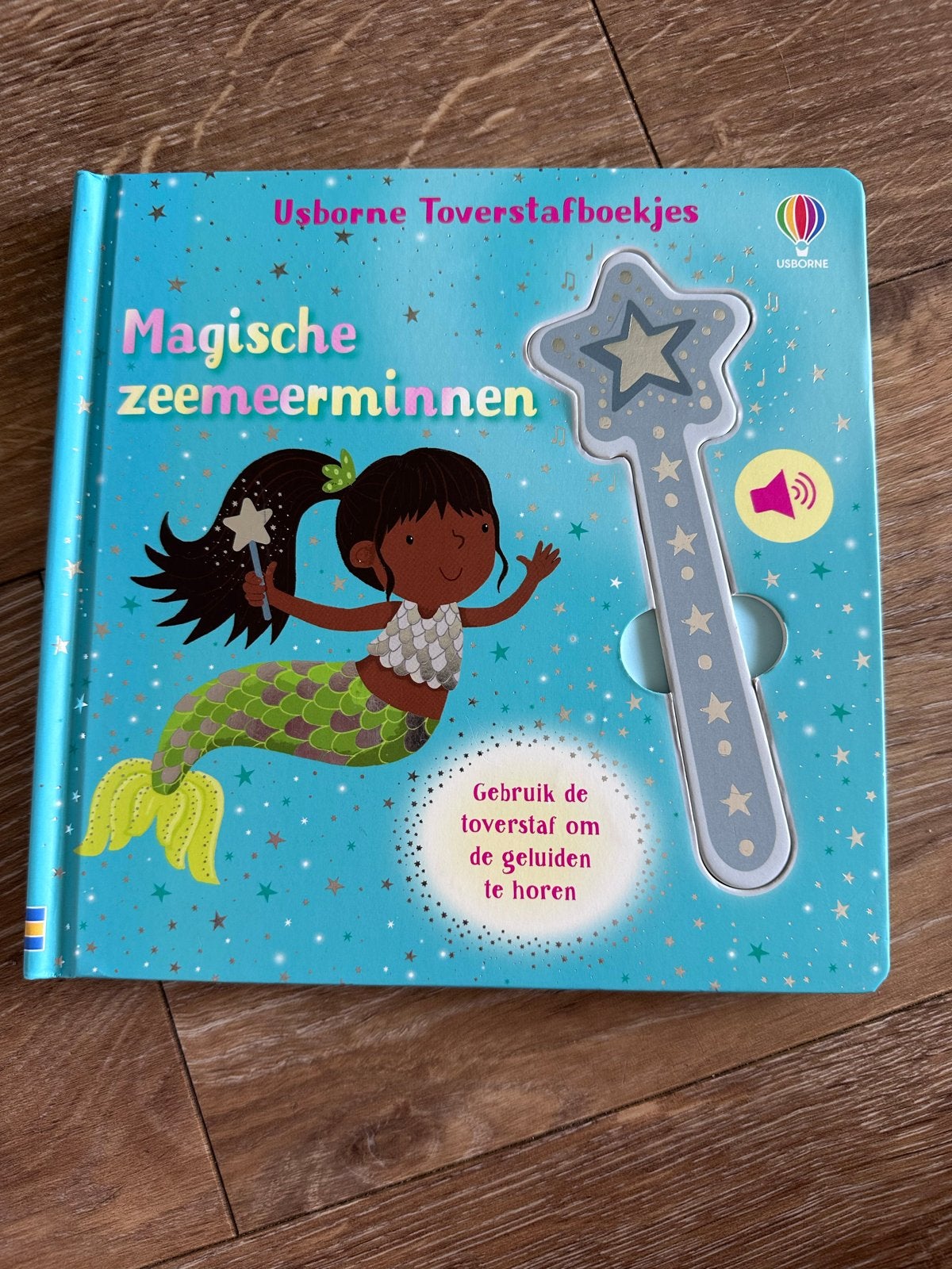 Usborne Toverstafboekjes: Magische zeemeerminnen, Boeken, Ophalen of Verzenden, Zo goed als nieuw, Uitklap-, Voel- of Ontdekboek
