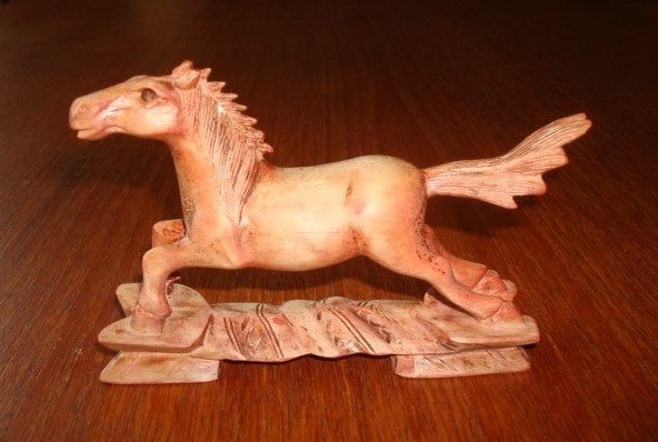 Chinees Snijwerk Paard, Antiek en Kunst, Kunst | Beelden en Houtsnijwerken, Houtsnijwerk, Minder dan 20 cm, Ophalen of Verzenden