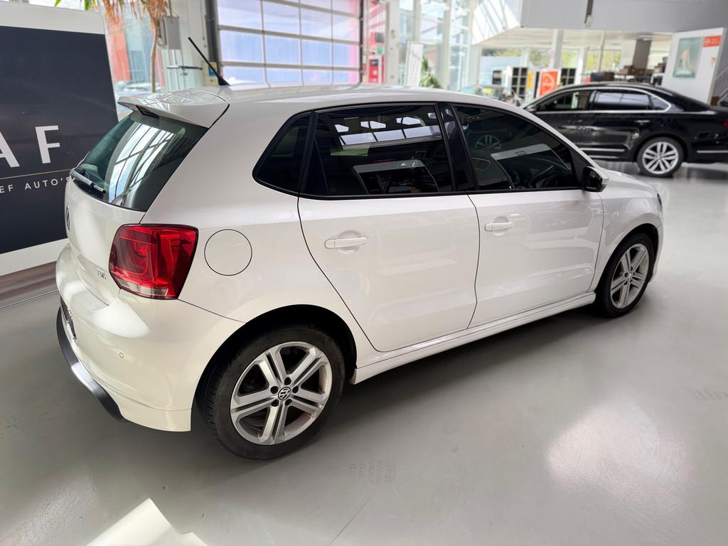 Volkswagen Polo 1.6 TDI BlueMotion Highline Edition, Gebruikt, Zwart, 4 cilinders, Wit