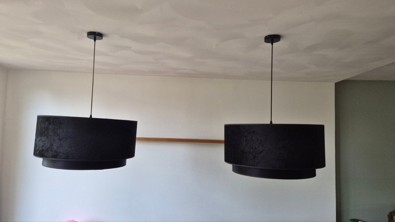 Set van 2 grote zwarte hanglampen, Huis en Inrichting, Ophalen, Textiel, E27 (groot), Zo goed als nieuw