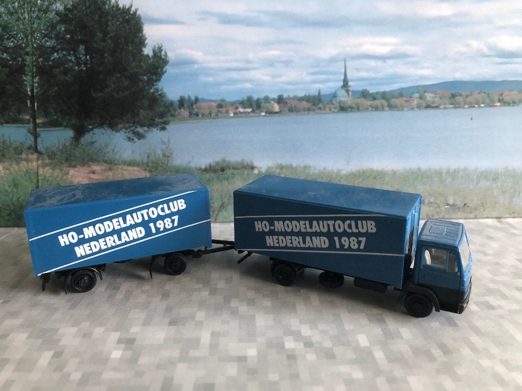 Mercedes HO Modelautoclub Herpa. HO, Ophalen of Verzenden, Zo goed als nieuw, Bus of Vrachtwagen, Herpa