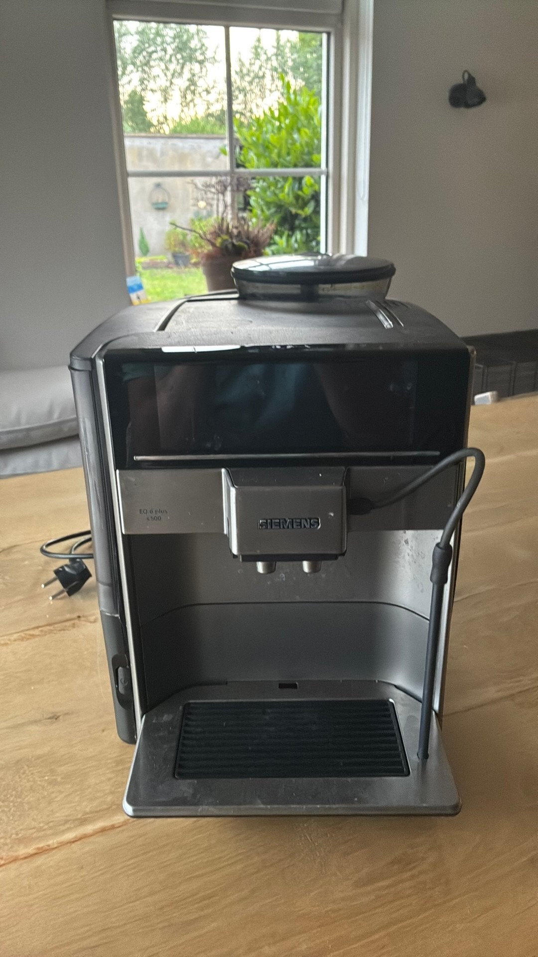Siemens EQ.6 plus s500, Witgoed en Apparatuur, Koffiezetapparaten, Ophalen, Afneembaar waterreservoir, Koffiemachine, Niet werkend