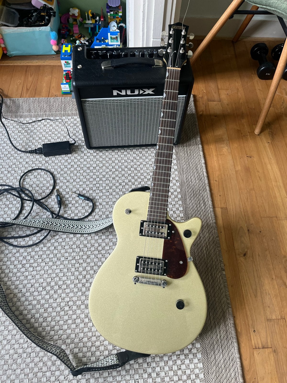 Gretsch Electromatic Jet Club met NUX Mighty 20BT versterker, Muziek en Instrumenten, Snaarinstrumenten | Gitaren | Elektrisch