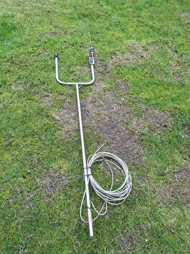 RVS steun voor marifoonantenne inclusief antenne, Ophalen