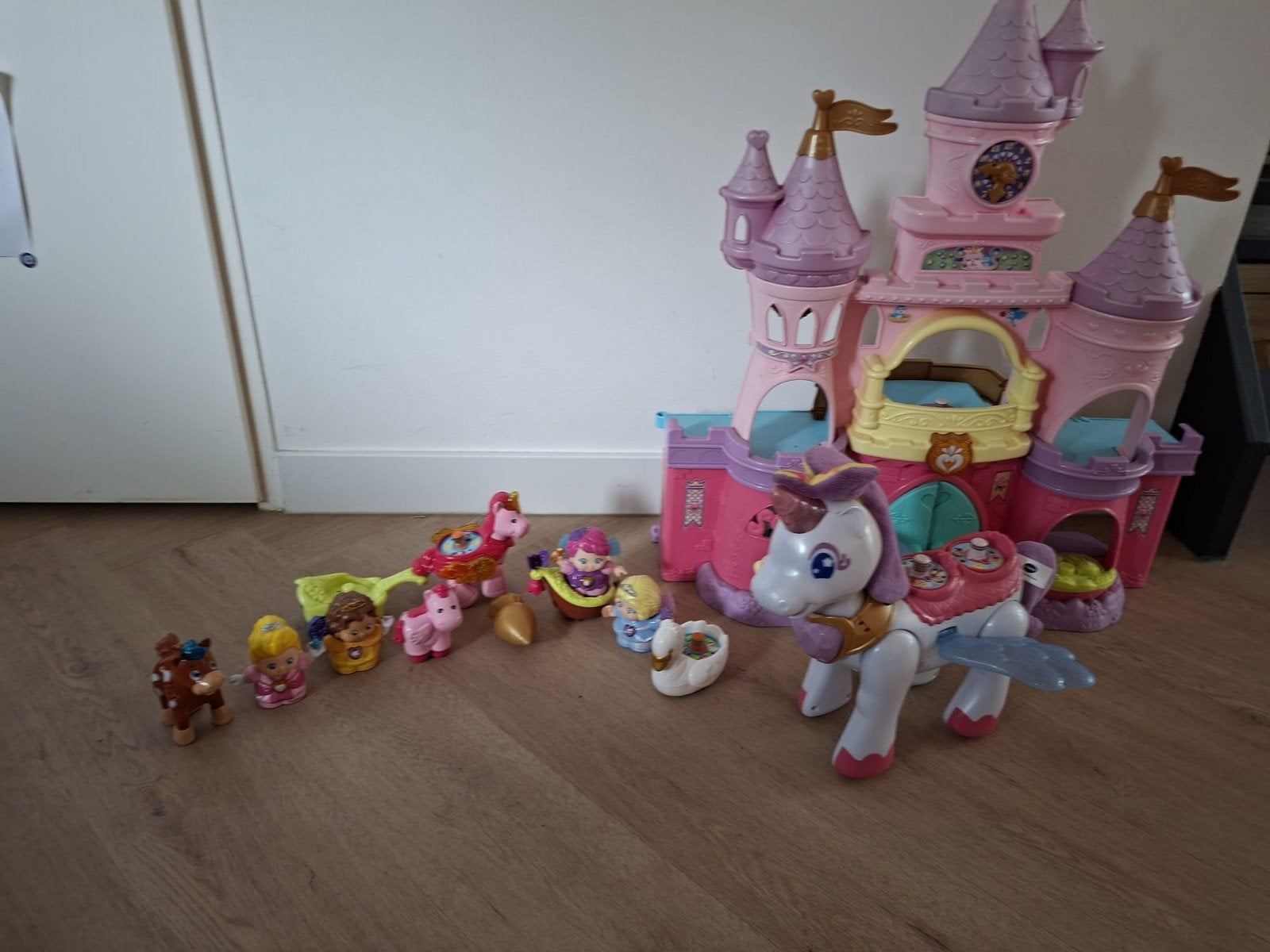 VTech MagiCasteel met eenhoorn en figuren, Ophalen, Gebruikt, Jongen of Meisje
