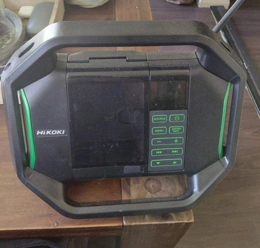 Hikoki UR18DSAL Bouwradio - Robuust en Krachtig Geluid, Audio, Tv en Foto, Verzenden, Gebruikt, Bouwradio