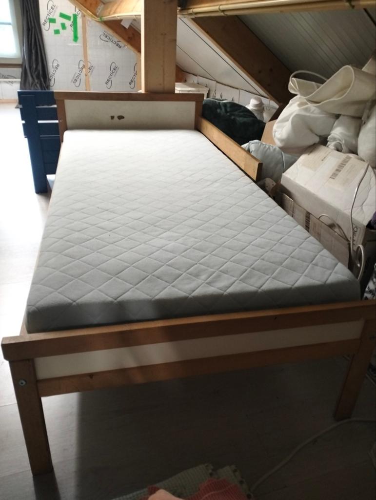Peuterbed met matras 70x160 cm - Gebruikt, Kinderen en Baby's, Kinderkamer | Bedden, Ophalen, Gebruikt, 70 tot 85 cm, Matras