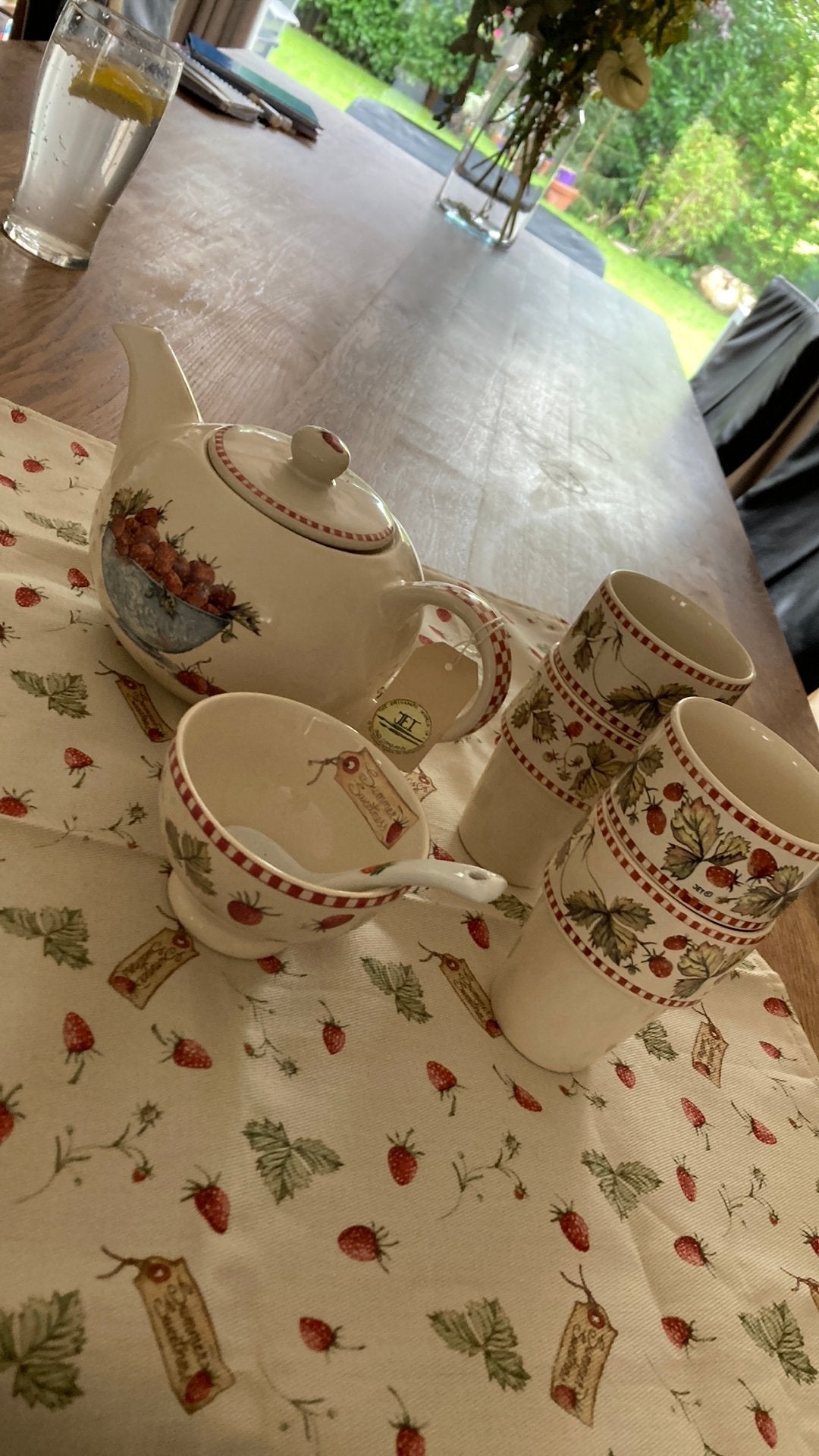 JET summer sweetness thee set nieuw, Huis en Inrichting, Ophalen of Verzenden, Nieuw, Overige stijlen, Overige typen