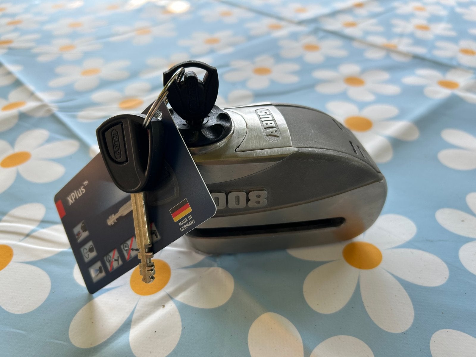 ABUS 8008 (Detecto met alarm), Motoren, Accessoires | Sloten, Ophalen of Verzenden, Zo goed als nieuw
