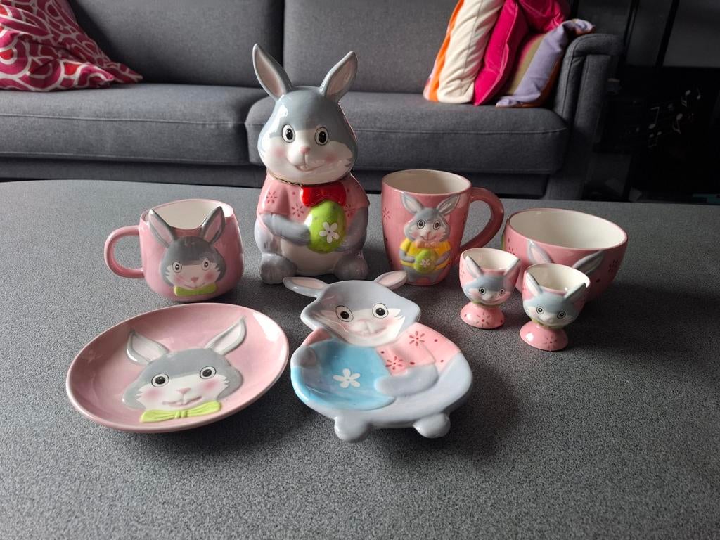 Roze servies Pasen, Diversen, Pasen, Ophalen, Gebruikt