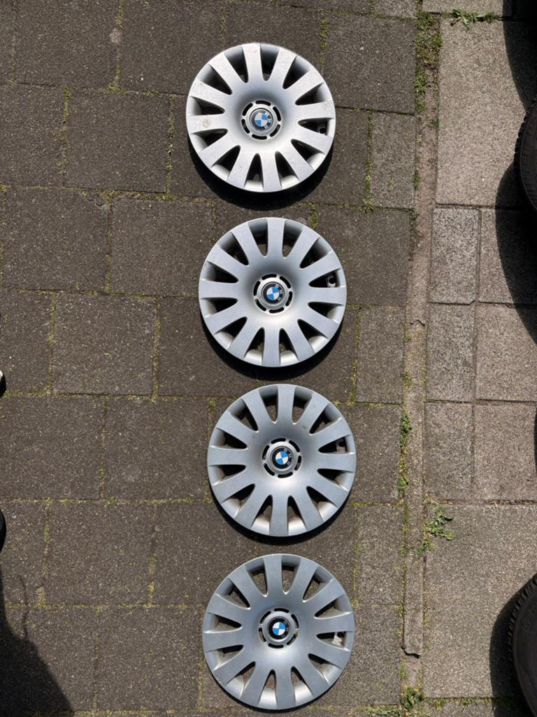 BMW wieldoppenset, Ophalen, Zo goed als nieuw