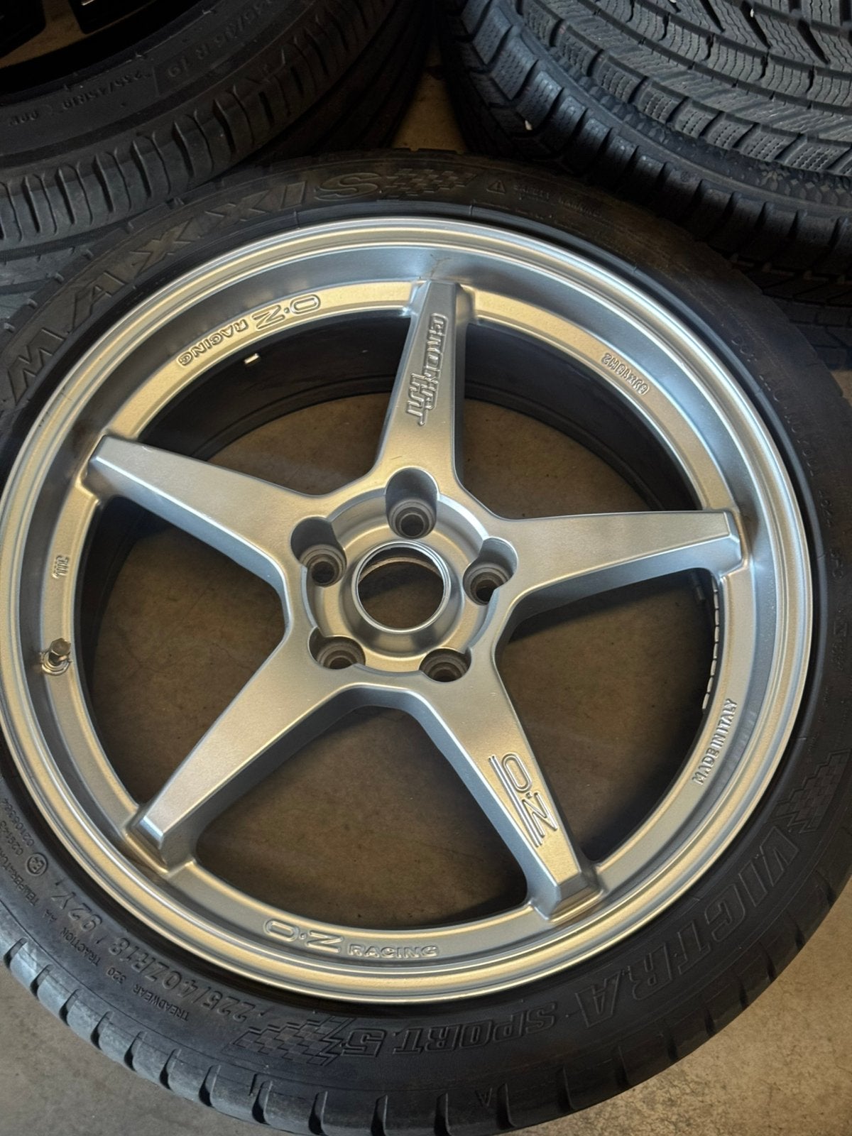OZ Racing Crono HT velgen met banden 18” 8J 5x112 Zilver, 18 inch, Gebruikt, Banden en Velgen, Ophalen of Verzenden