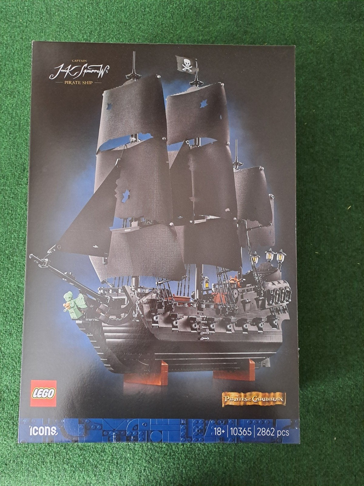 LEGO Icons Pirates of the Caribbean: Black Pearl (10365), Ophalen of Verzenden, Nieuw