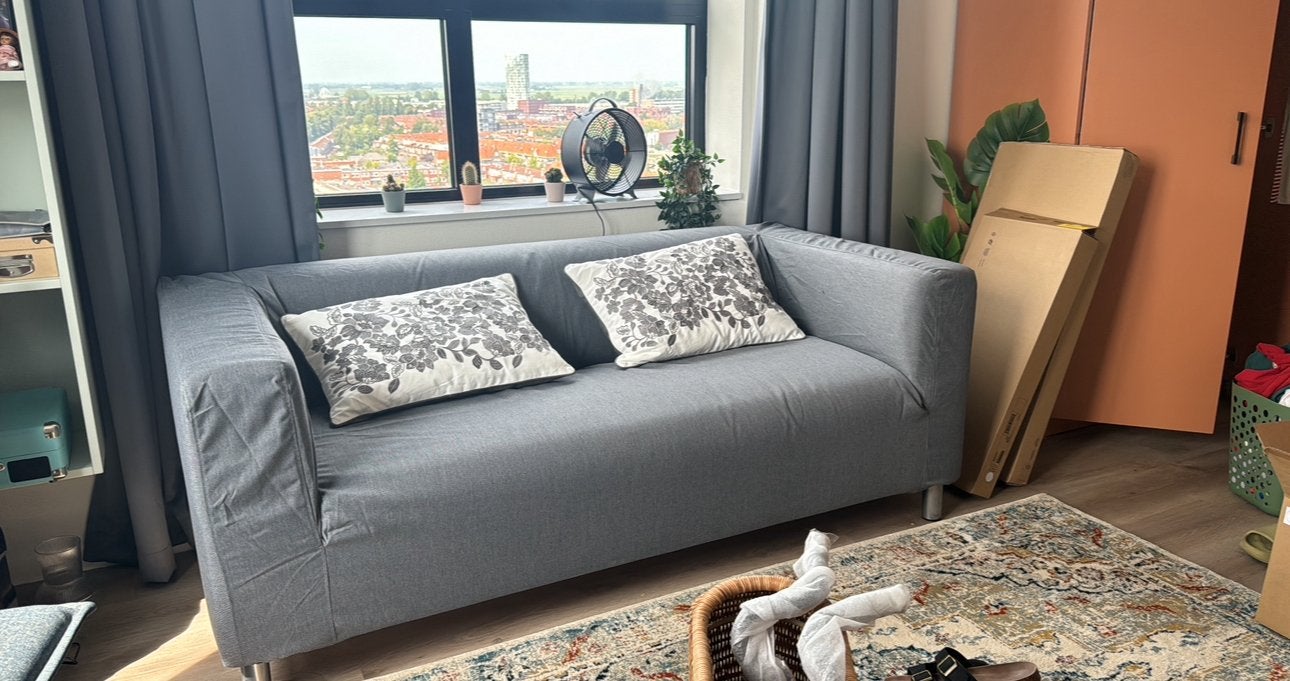 Ikea KLIPPAN 2 seat sofa, Huis en Inrichting, Ophalen of Verzenden, Zo goed als nieuw, 75 tot 100 cm, Tweepersoons