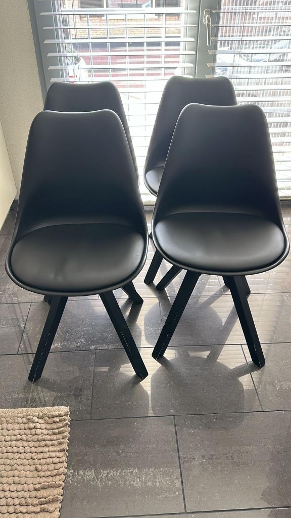 Prachtige stoelen van pronto wonen, Huis en Inrichting, Ophalen, Gebruikt, Zwart, Vier