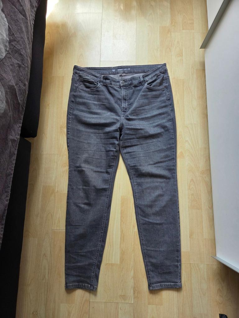 Grijze spijkerbroek ms mode skinny leg maat 50, Ophalen of Verzenden, Zo goed als nieuw, Grijs, Overige jeansmaten