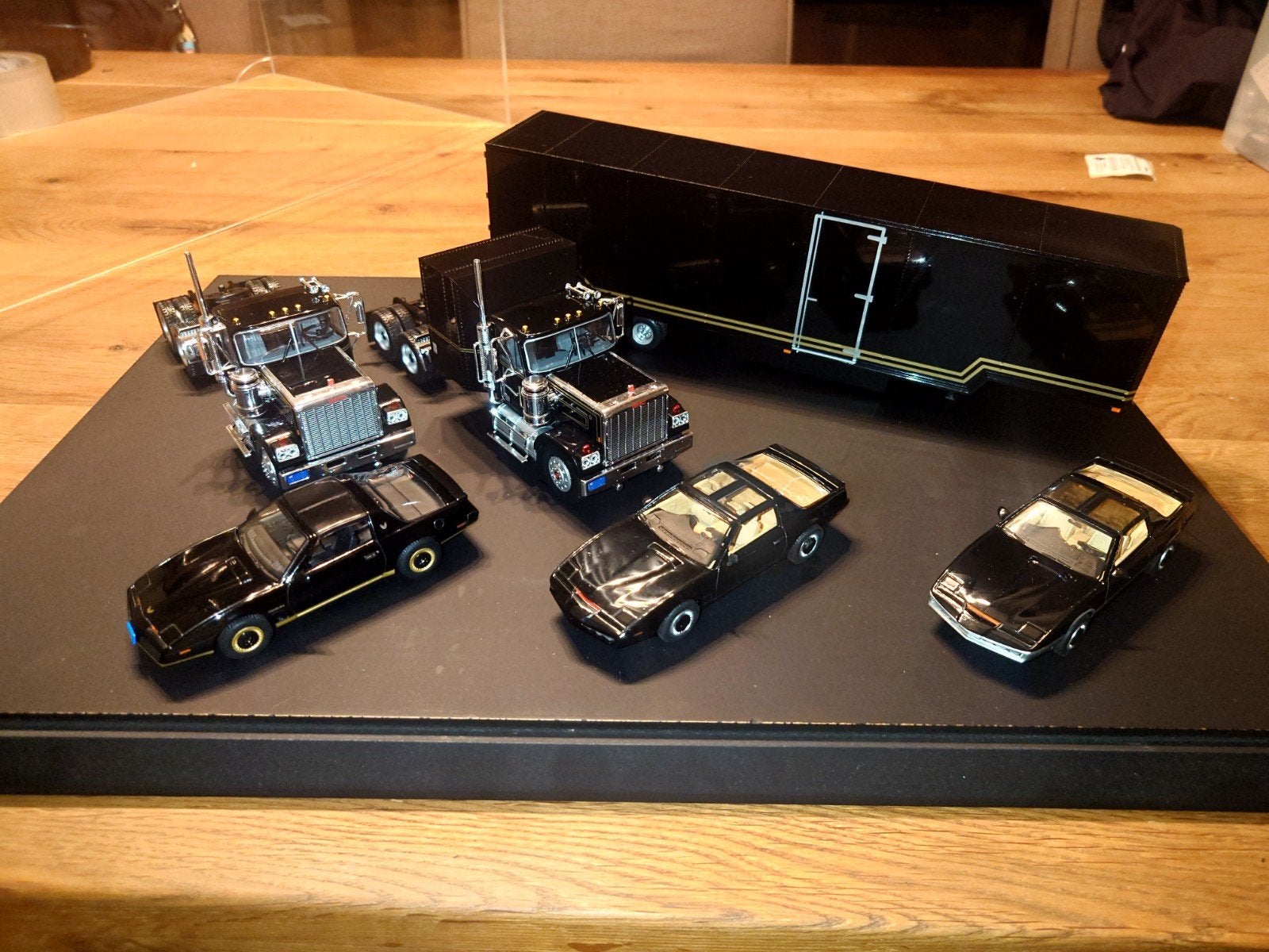 Gelicentieerd GM Kitt, karr en truck knight rider, Ophalen of Verzenden, Bus of Vrachtwagen, Overige merken