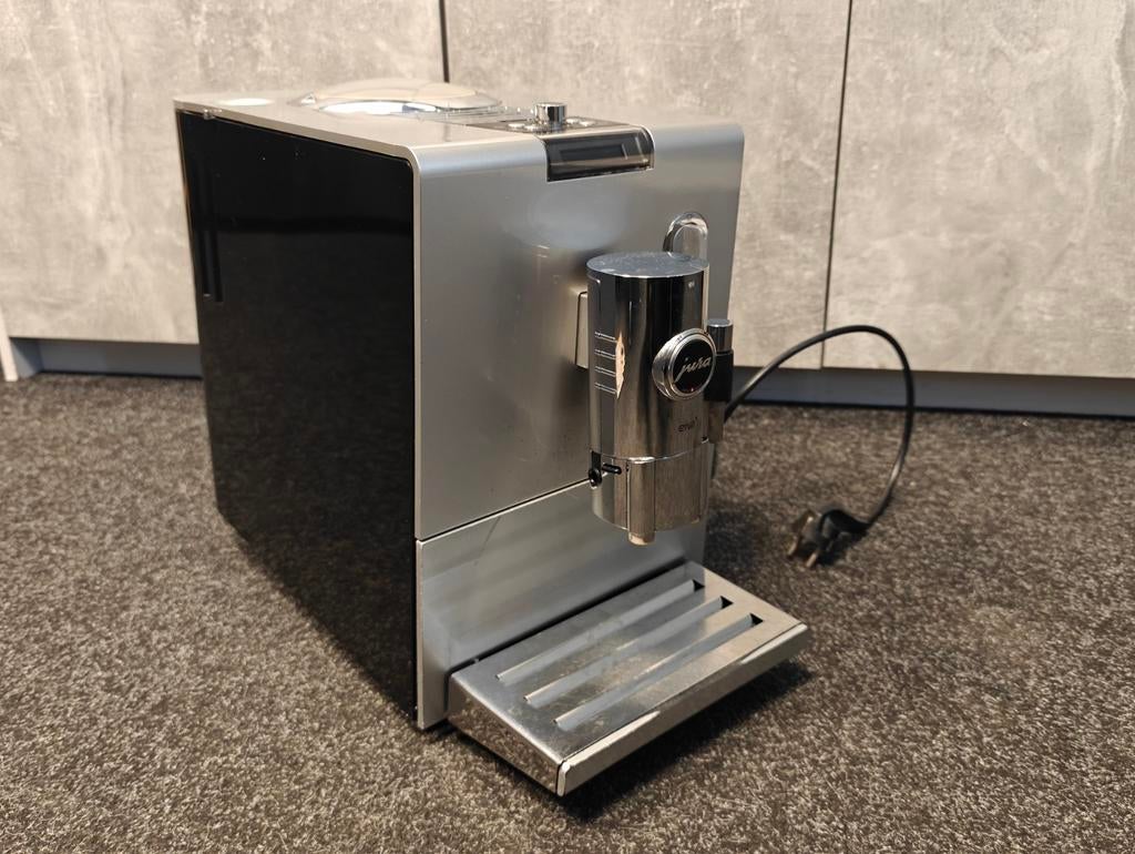 Jura Ena 9 volautomaat koffiemachine met melkopschuimer, Witgoed en Apparatuur, Koffiezetapparaten, Ophalen of Verzenden, Koffiemachine