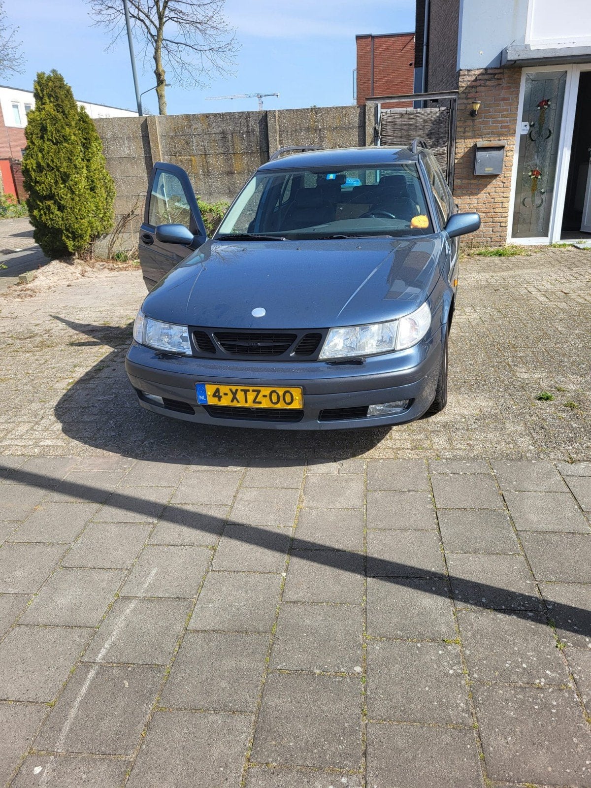 Saab 1999 Grijs, Auto's, 1800 kg, 2290 cc, Stationwagon, Particulier