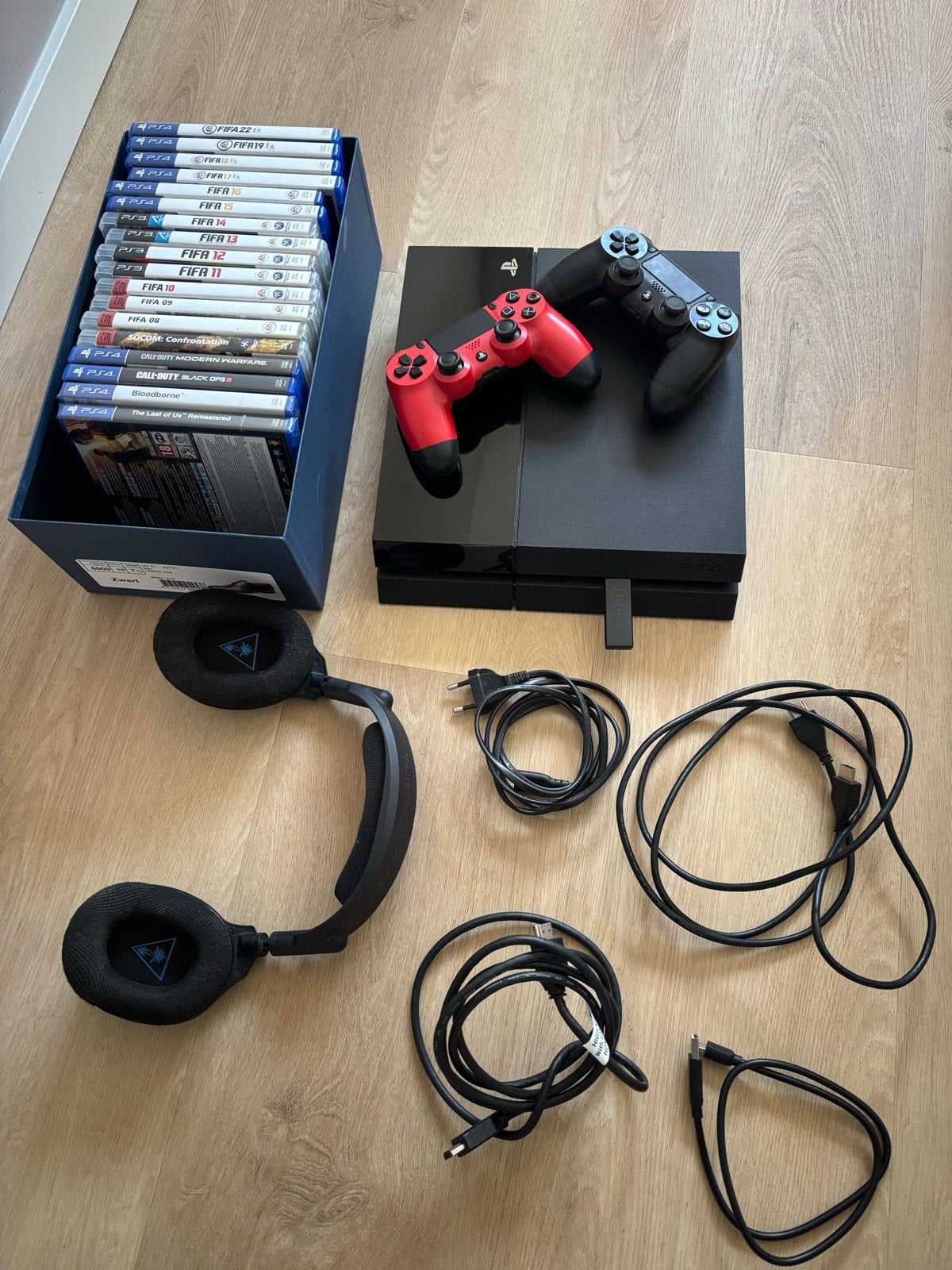 PlayStation 4 bundel: console, 2 controllers, games & headse, Ophalen, Gebruikt, Met 2 controllers, Met games
