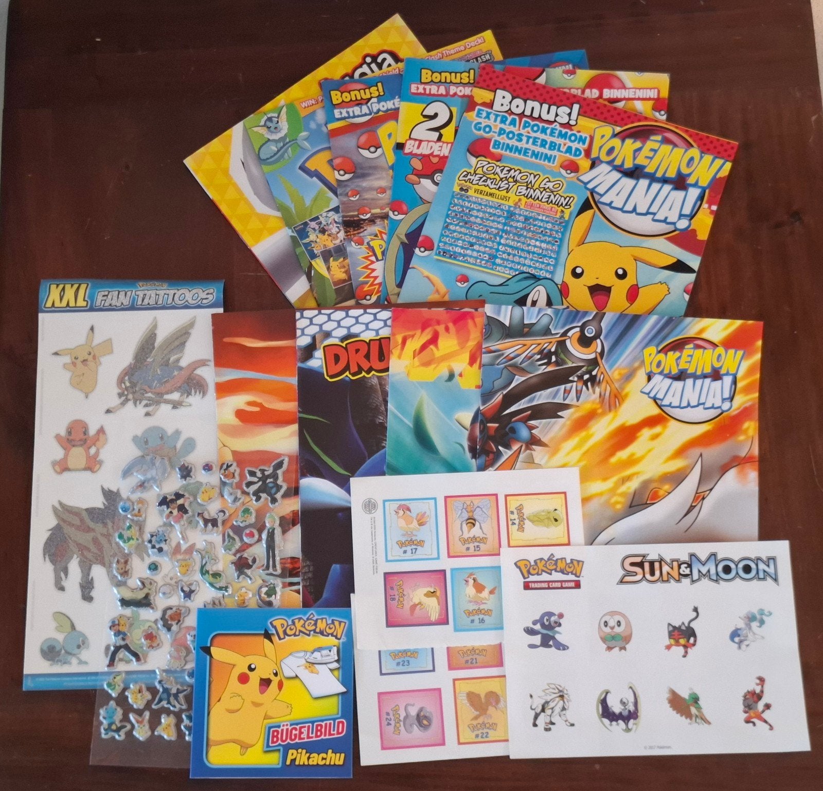 Pokémon Mania Magazines, Posters, Stickers en Tattoo - Diver, Ophalen of Verzenden, Gelezen, Overige typen