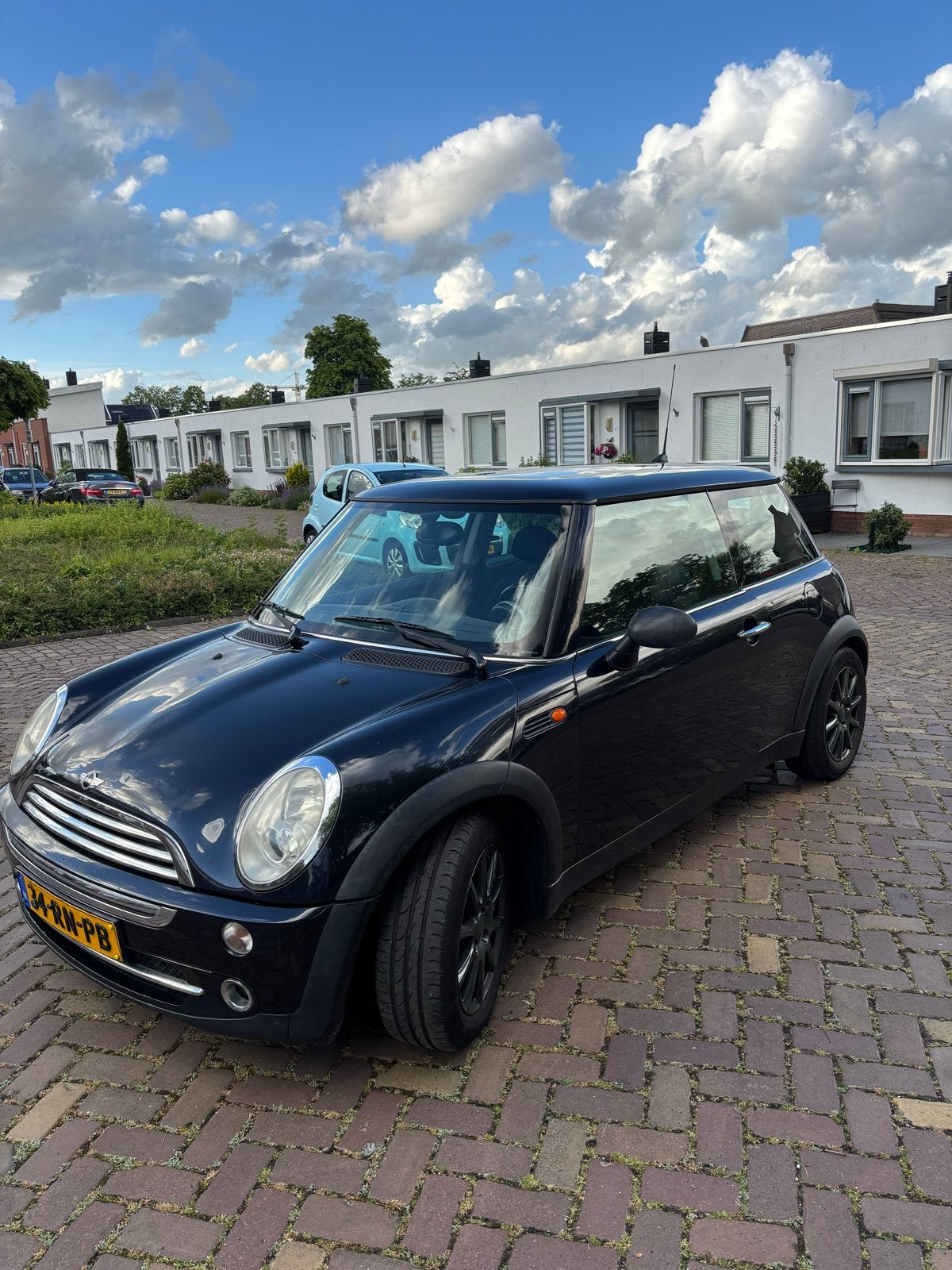 Mini 1.6 16V ONE 2005 Zwart, Voorwielaandrijving, 15 km/l, 4 cilinders, 4 stoelen