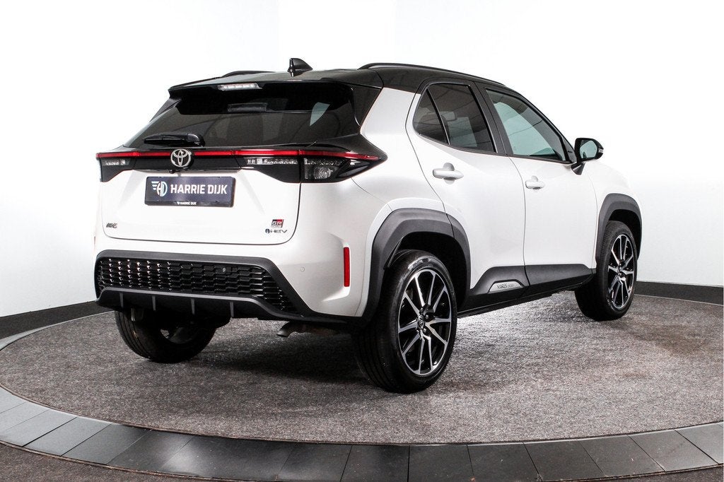 Toyota Yaris Cross 1.5 Hybrid 130 GR SPORT | Adapt. Cruise |, 12 maanden, Gebruikt, Wit, Bedrijf