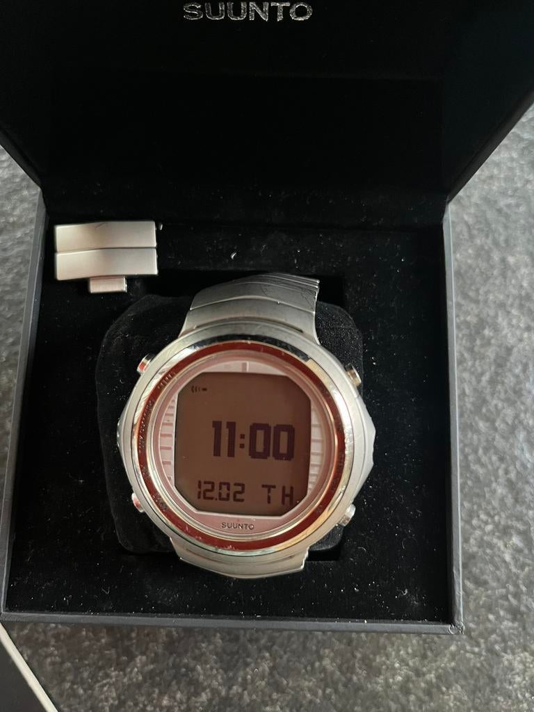 Duikcomputer SUUNTO D9TX TITANIUM met TRANSMITTER, Ophalen of Verzenden, Zo goed als nieuw, Duikcomputer