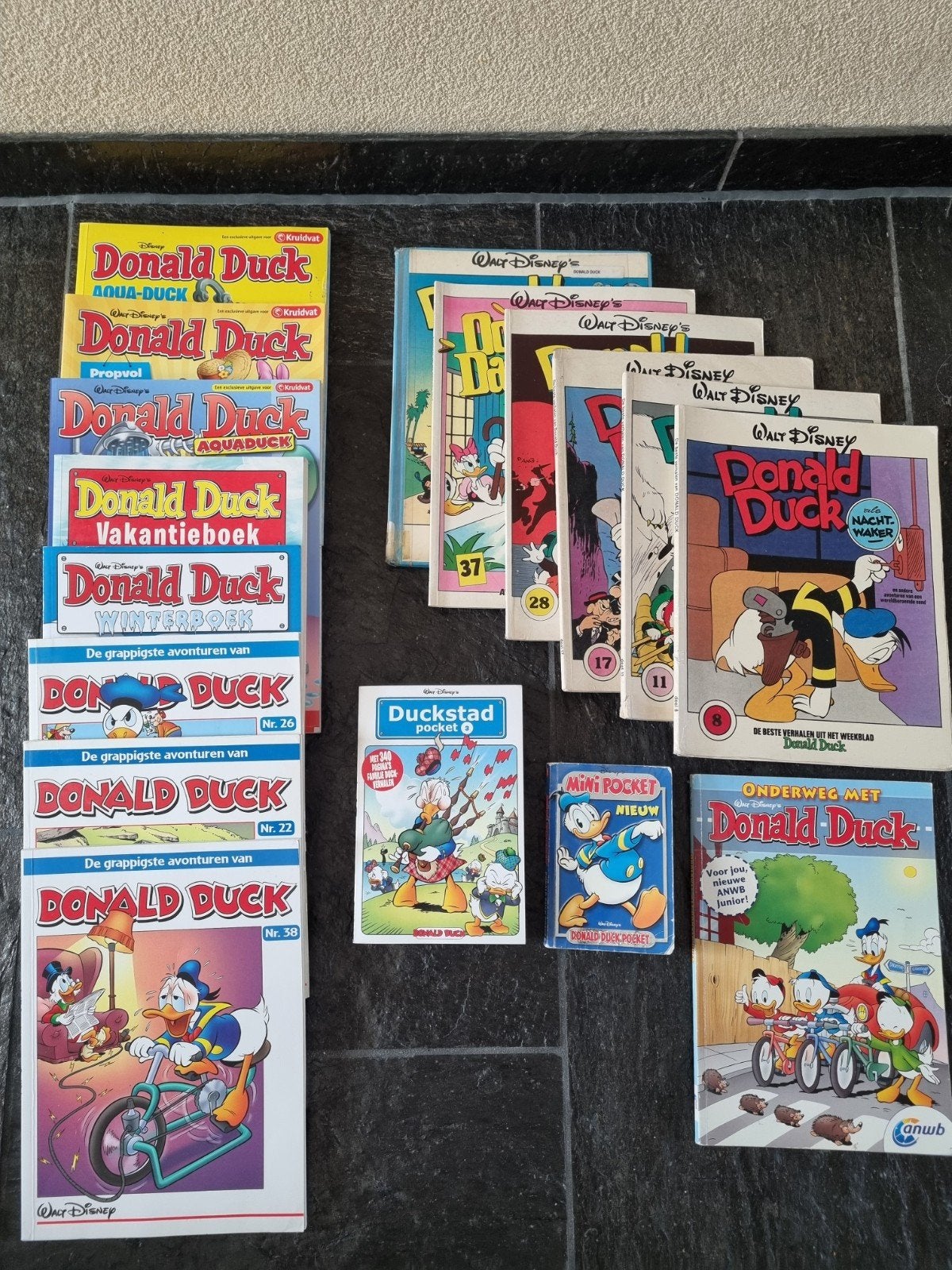Donald Duck boeken, Meerdere comics, Ophalen of Verzenden, Gelezen, Europa
