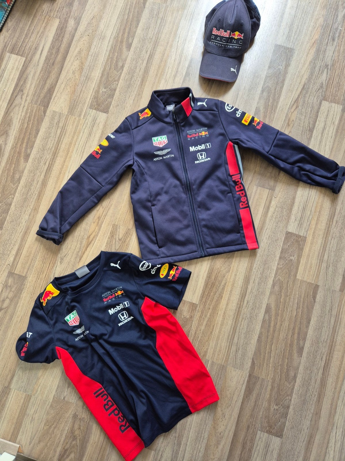 Puma Max Verstappen Red Bull Racing set - maat 128 & 140, Puma, Ophalen of Verzenden, Zo goed als nieuw, Jongen