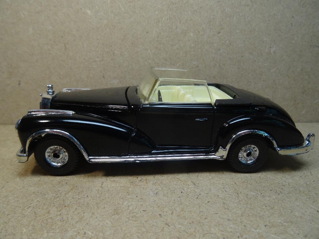 CORGI TOYS 1/36, MERCEDES 300S Cabrio Zwart, Zie Foto`s, Ophalen of Verzenden, Zo goed als nieuw, Auto