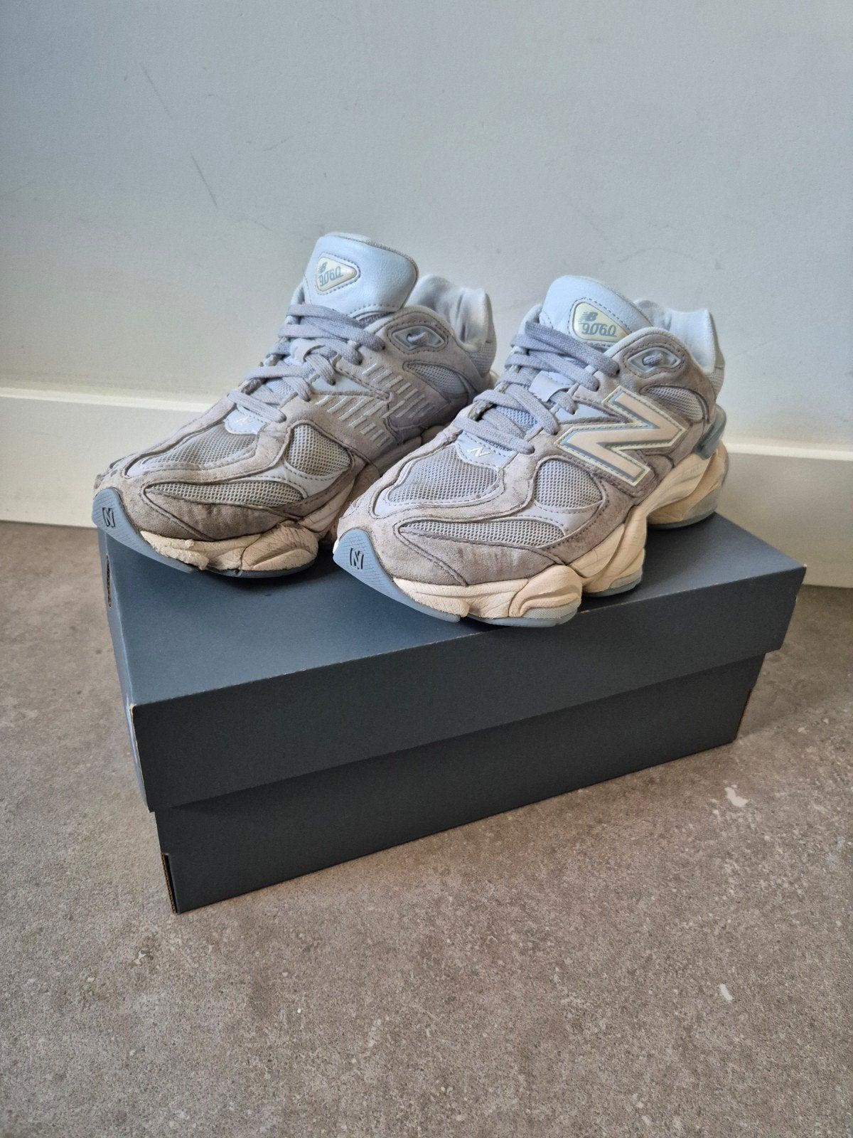 New Balance 9060 sneakers maat 41,5 - Gedragen, Kleding | Heren, Schoenen, New Balance, Overige kleuren, Ophalen of Verzenden