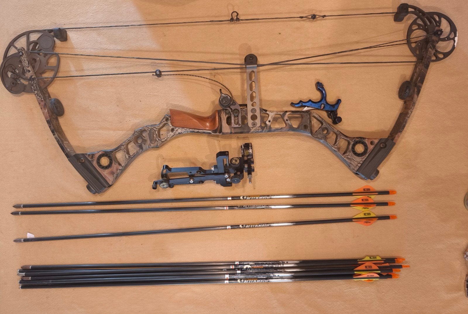 Prachtige complete set! Mathews outback compound boog 70lbs, Sport en Fitness, Handboogschieten, Ophalen of Verzenden