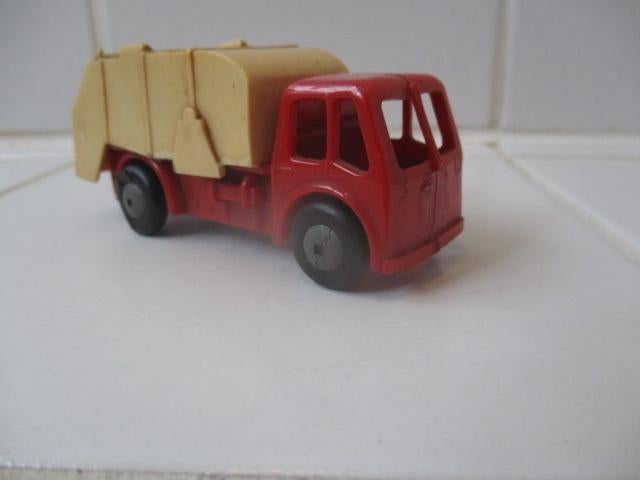 Triang minic plastic model vrachtwagen, Ophalen of Verzenden
