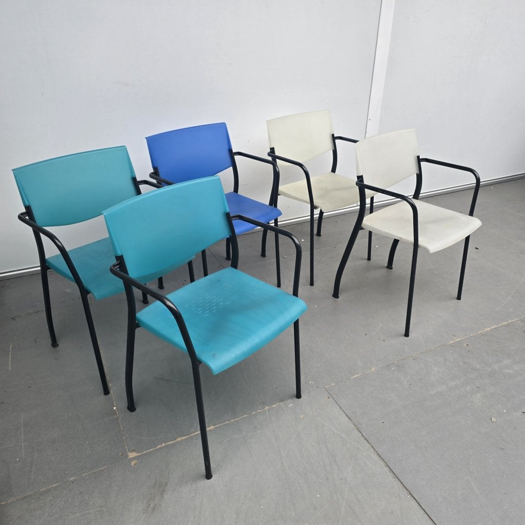 Ahrend kunststof stapelstoel - diverse kleuren, Huis en Inrichting, Niet ingevuld, Gebruikt, Niet ingevuld, Niet ingevuld