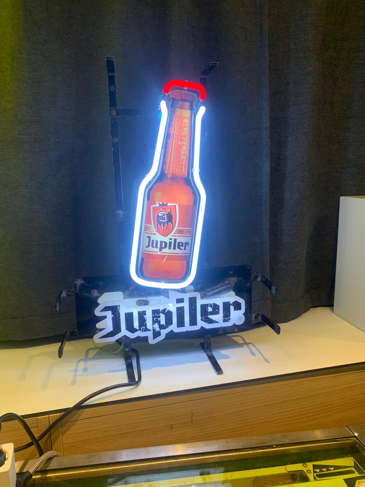 Jupiler neon, Ophalen, Zo goed als nieuw, Lichtbak of (neon) lamp